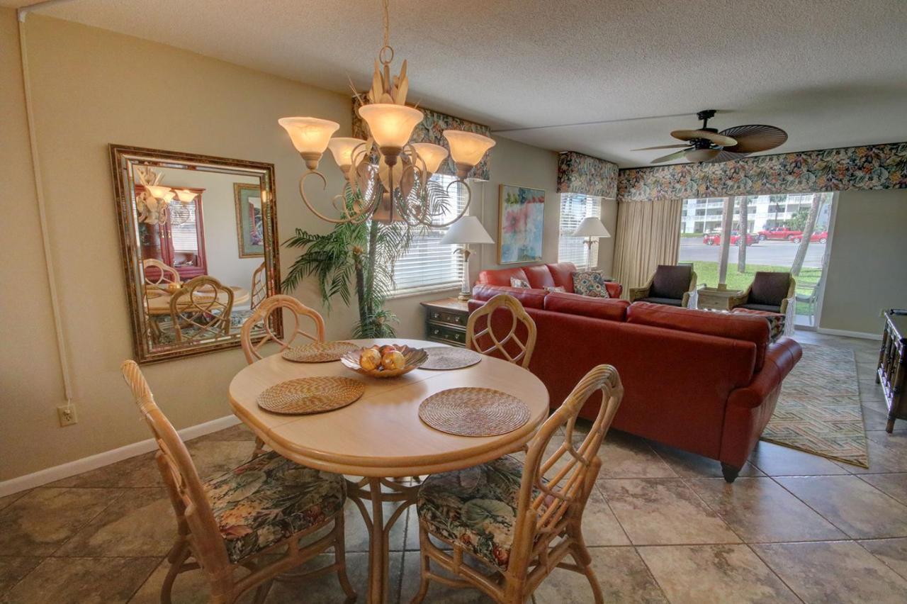 El Matador 110 - Ground Floor Unit With Easy Walk To The Beach! Villa Fort Walton Beach Bagian luar foto